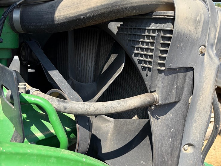 john-deere-8320t-image-24