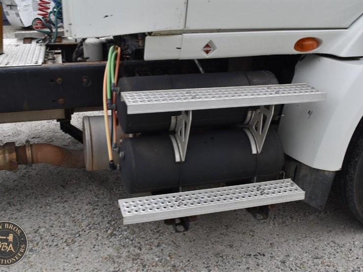 2014-international-prostar-image-25