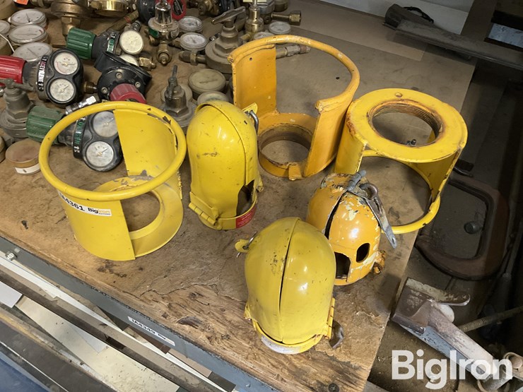 oxygen-acetylene-regulators-&-safety-caps-image-8