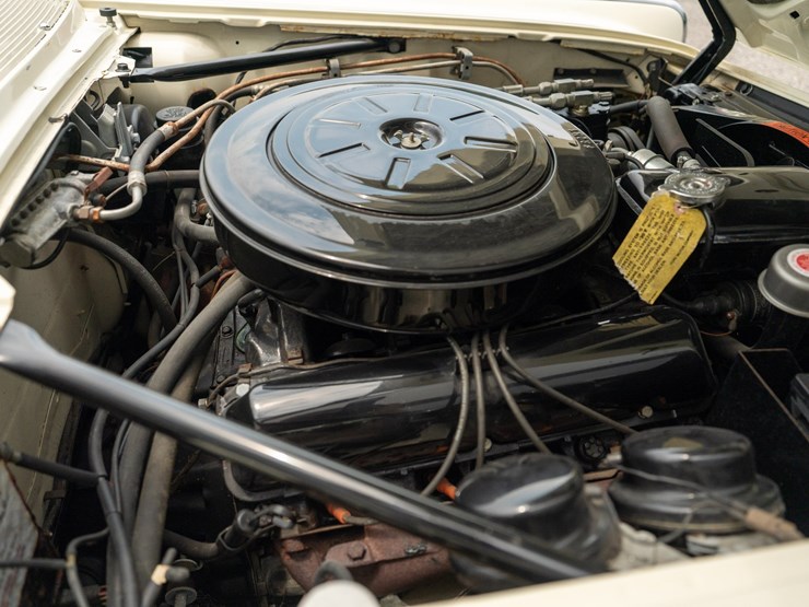 #111-•-1962-lincoln-continental-sedan-image-46