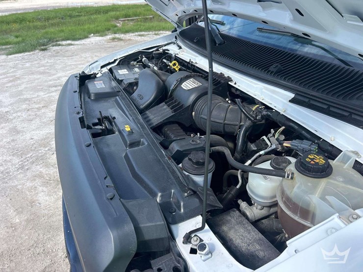 2019-ford-e350-image-9