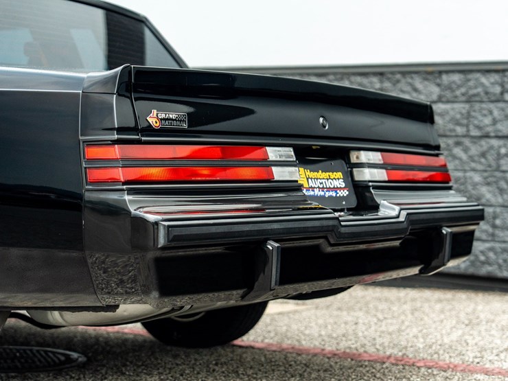 #113-•-1987-buick-grand-national-image-11