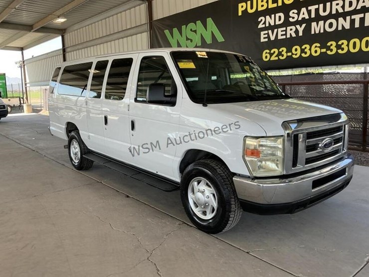 2009-ford-e350-image-2