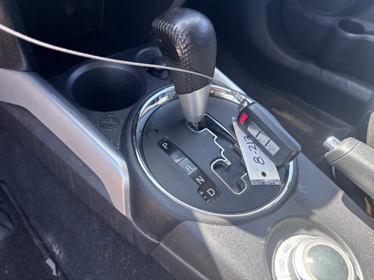 2011-mitsubishi-outlander-image-9