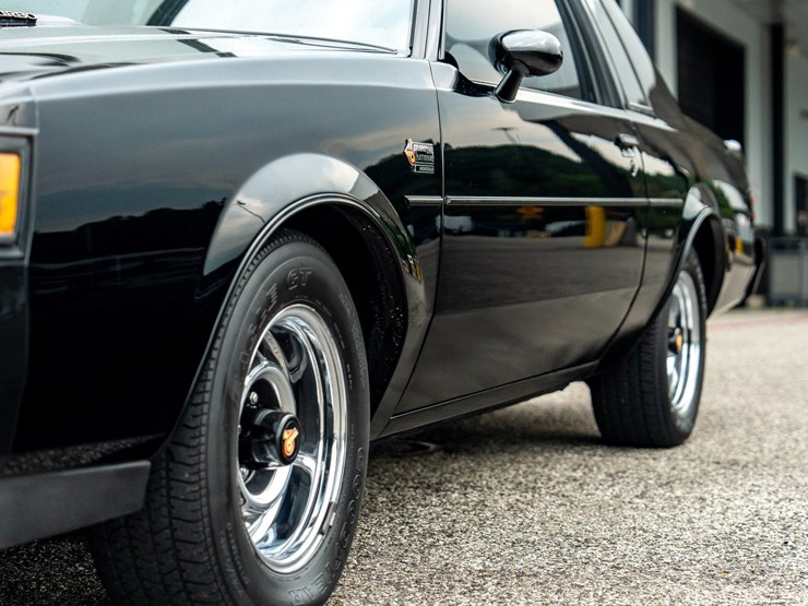 #113-•-1987-buick-grand-national-image-23