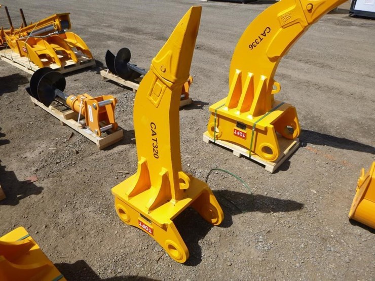 caterpillar-320-image-2