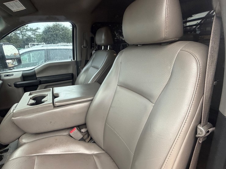 2017-ford-f250-image-33