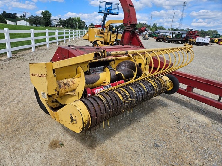 new-holland-900-image-15