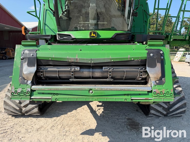 2023-john-deere-x9-1000-image-12