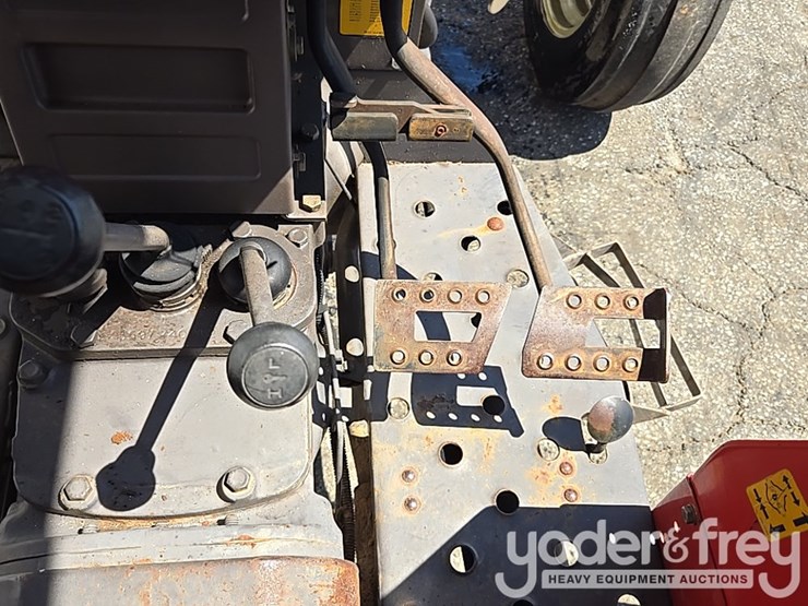 massey-ferguson-362-image-25
