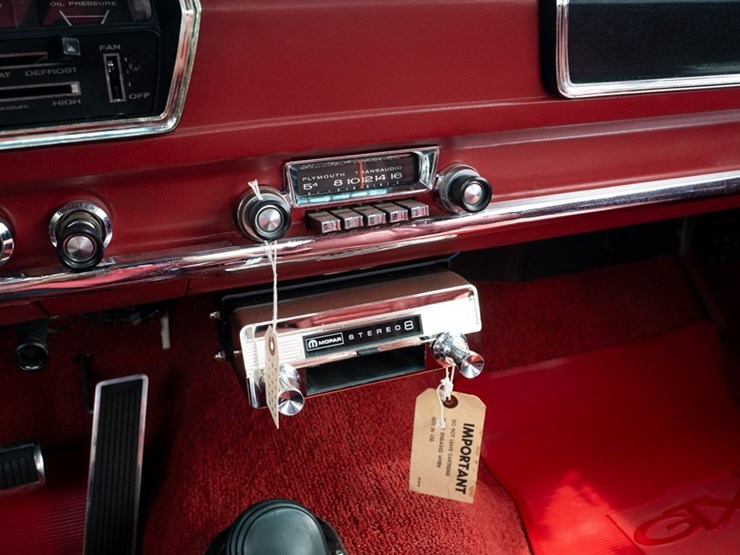 #127-•-1967-plymouth-gtx-hemi-image-14