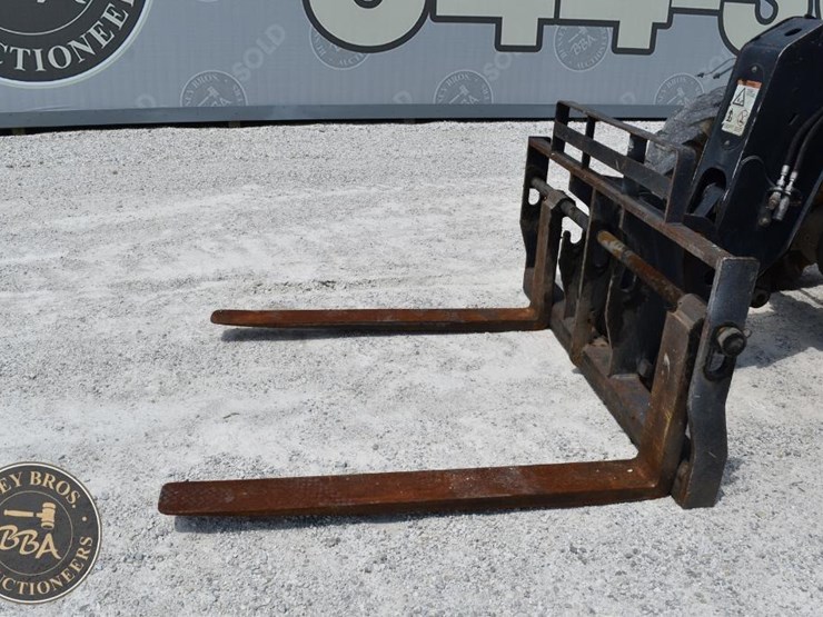 2014-caterpillar-th407c-image-18
