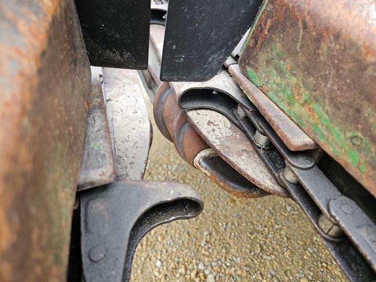 john-deere-3800-image-16