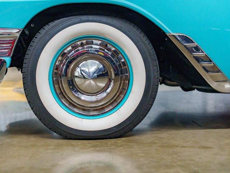 #100-•-1956-chevrolet-bel-air-convertible-image-16