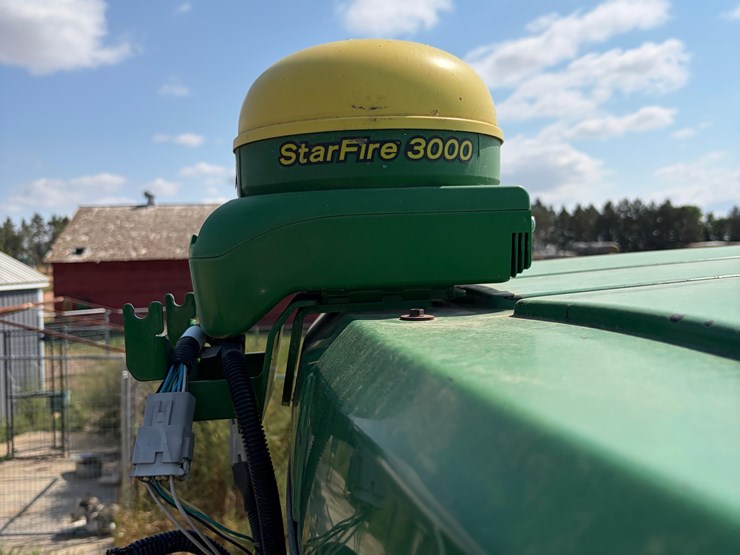 john-deere-8320t-image-28