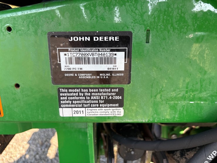 2011-john-deere-7700-image-2