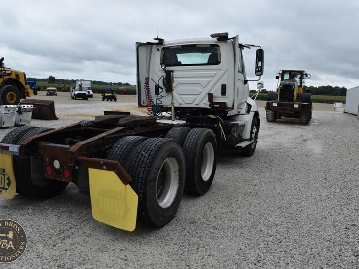 2014-international-prostar-image-18