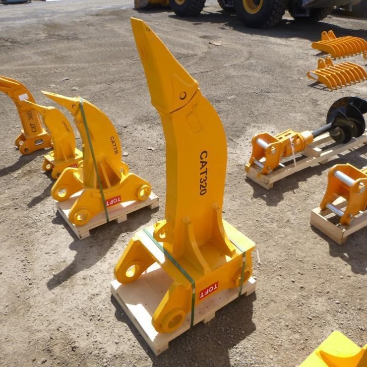 CATERPILLAR 320