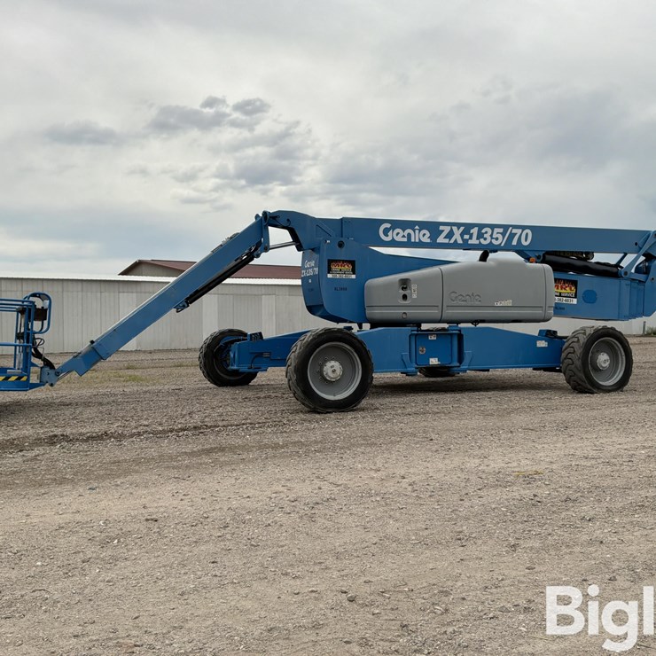 2013 GENIE ZX135/70