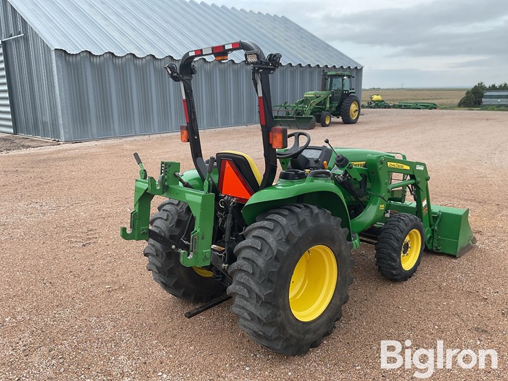 2013-john-deere-3032e-image-5