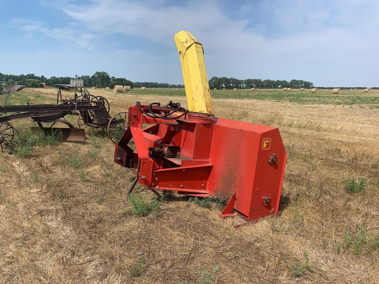 farm-king-snowblower-image-5