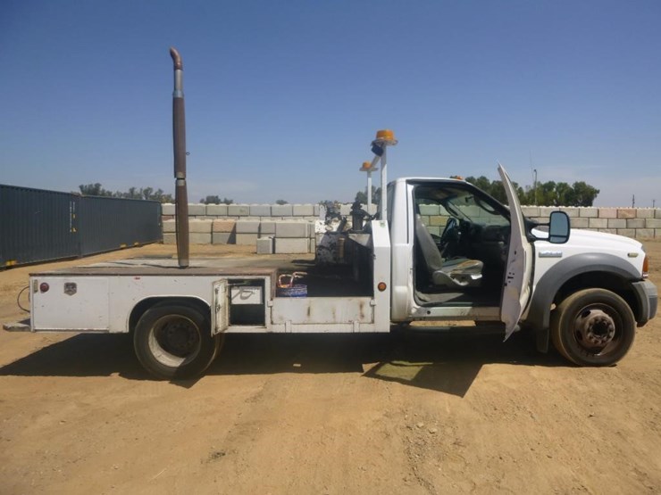 2005-ford-f450-image-18