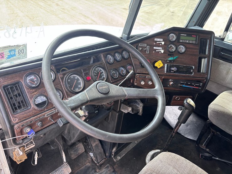 1997-cummins-m11-image-12