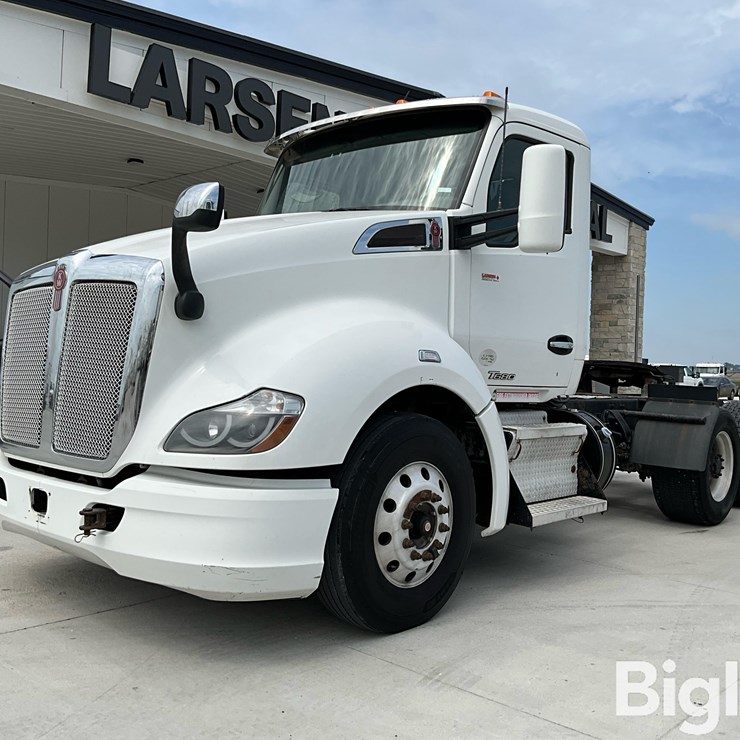 2015 KENWORTH T680
