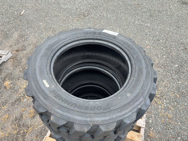(4)-10-16.5-skid-steer-tires-image-4