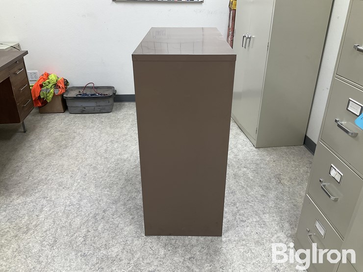 cabinet-w/3-drawers-image-8