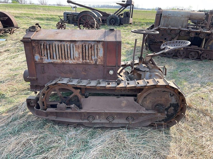 cletrac-model-k-crawler-image-6