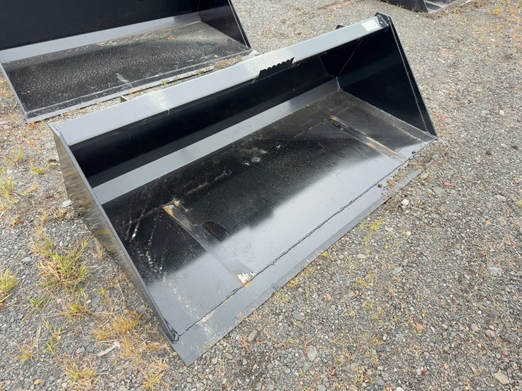66"-gp-bucket-image-4