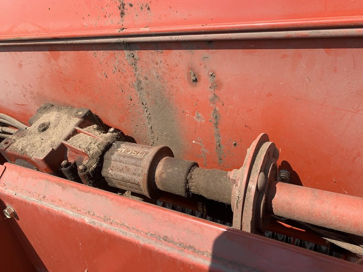 hesston-5156-image-17
