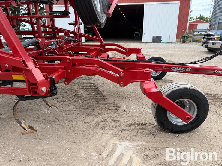 2022-case-ih-2022-image-16