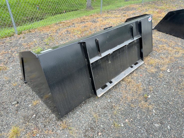84"-snow/mulch-bucket-image-2