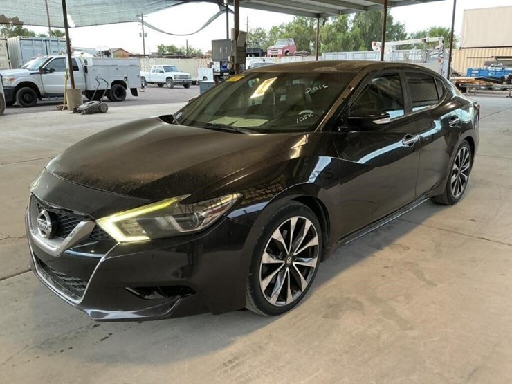 2016-nissan-maxima-sdn-image-4