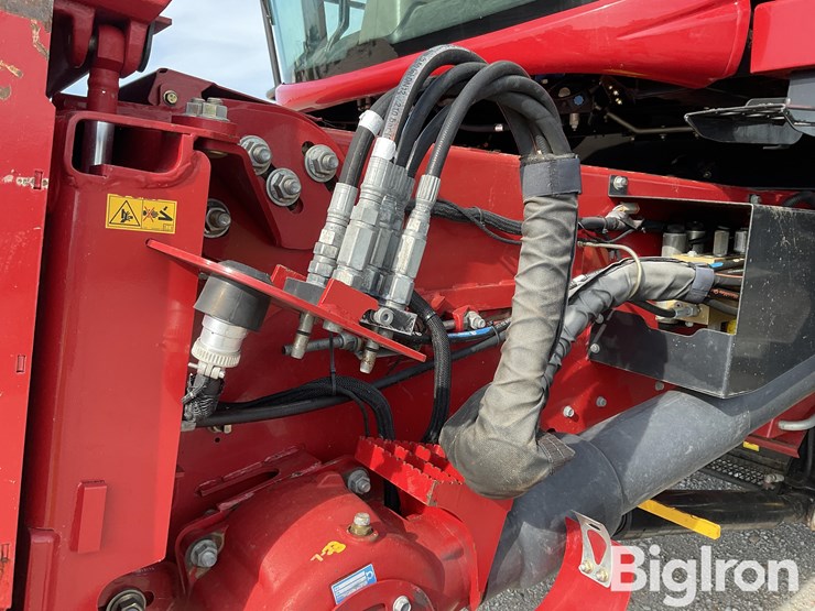 2015-case-ih-8240-image-10