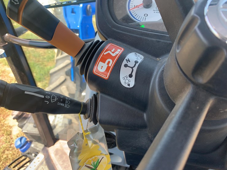 2017-new-holland-t5.120-image-24