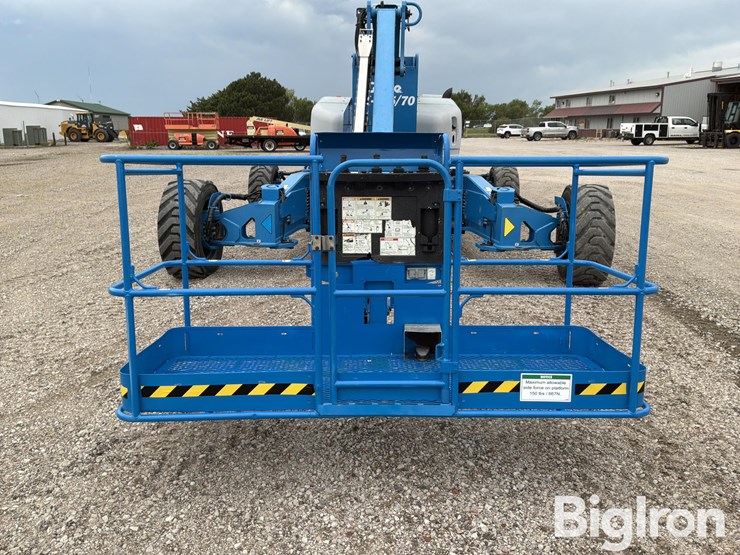 2013-genie-zx135/70-image-9