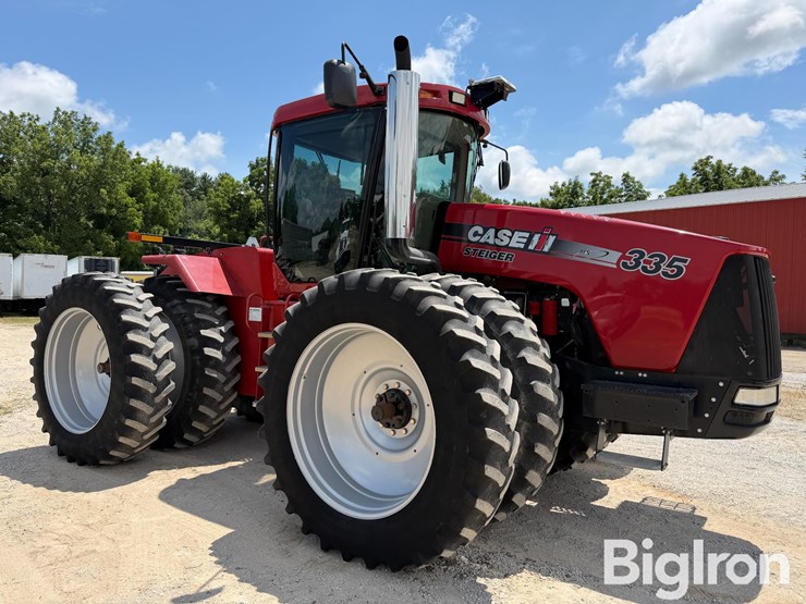 2011-case-ih-steiger-335-4wd-tractor-image-3