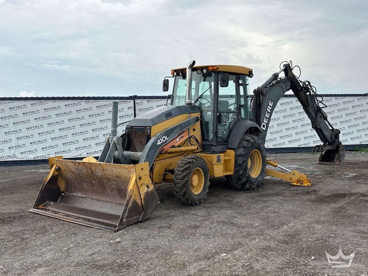 2015-deere-410l-image-1