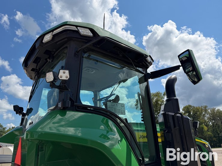 2021-john-deere-8rx-410-image-17
