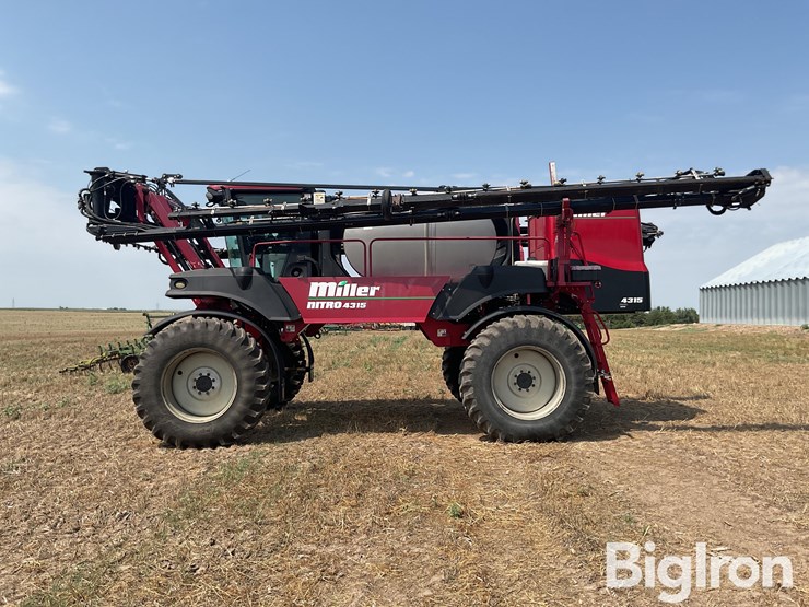 2009-miller-4315-nitro-s/p-sprayer-image-8