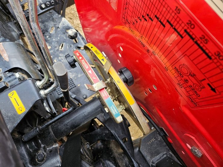 massey-ferguson-263-image-27