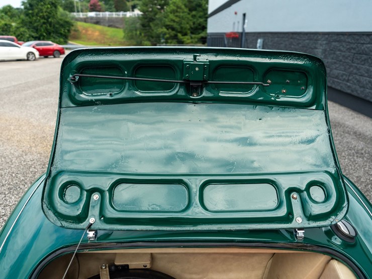 #108-•-offered-at-no-reserve-|-1961-austin-healey-3000-mark-i-image-83