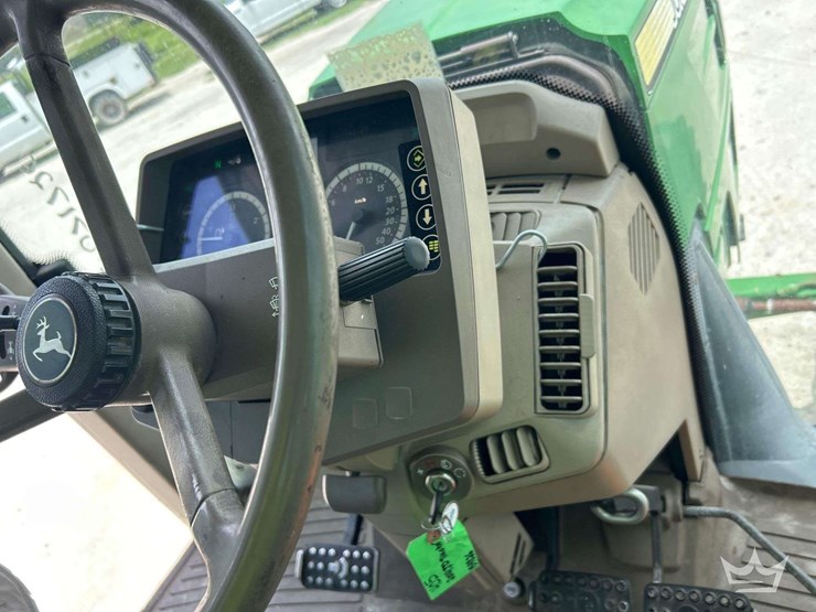 2014-john-deere-6125m-image-19