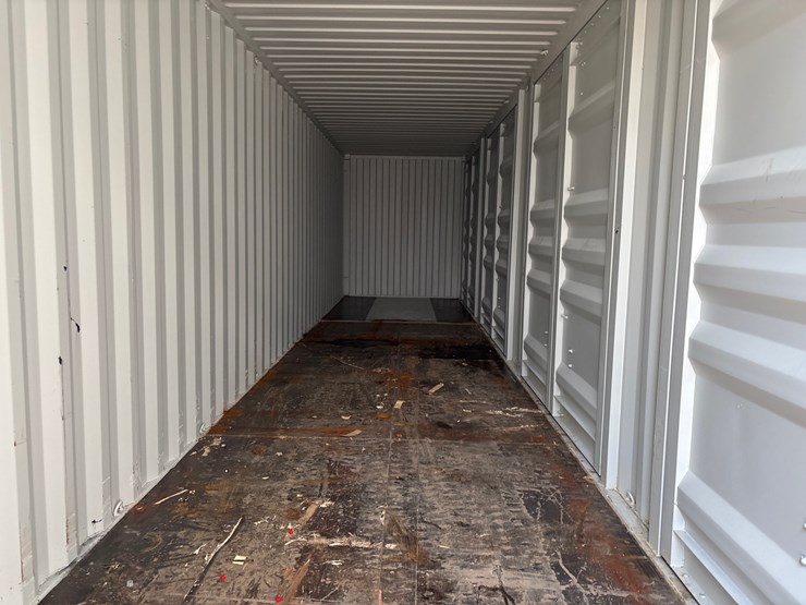 #1225-•-40-ft-container-image-3
