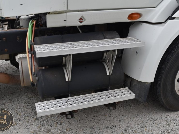 2014-international-prostar-image-26