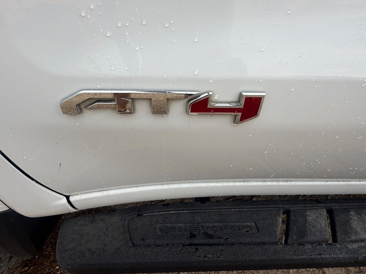 2021-gmc-sierra-1500-image-19