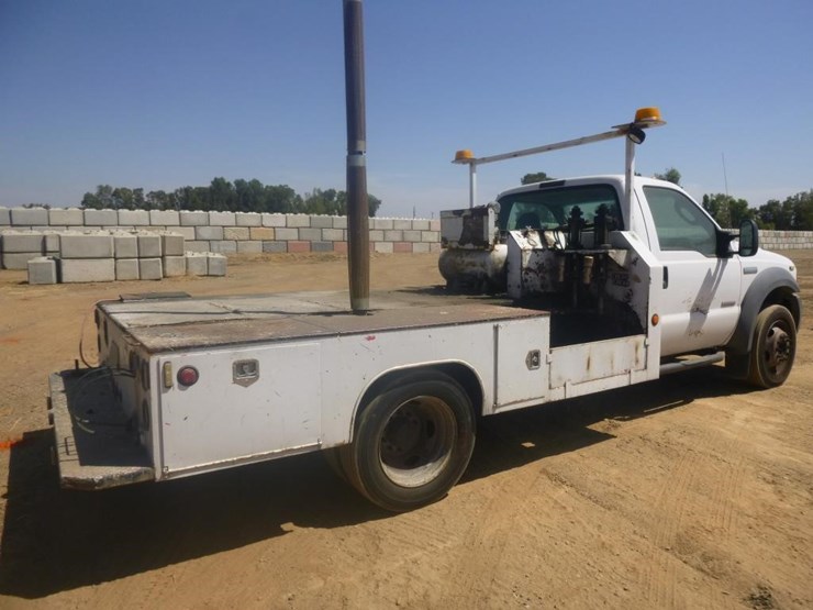 2005-ford-f450-image-4